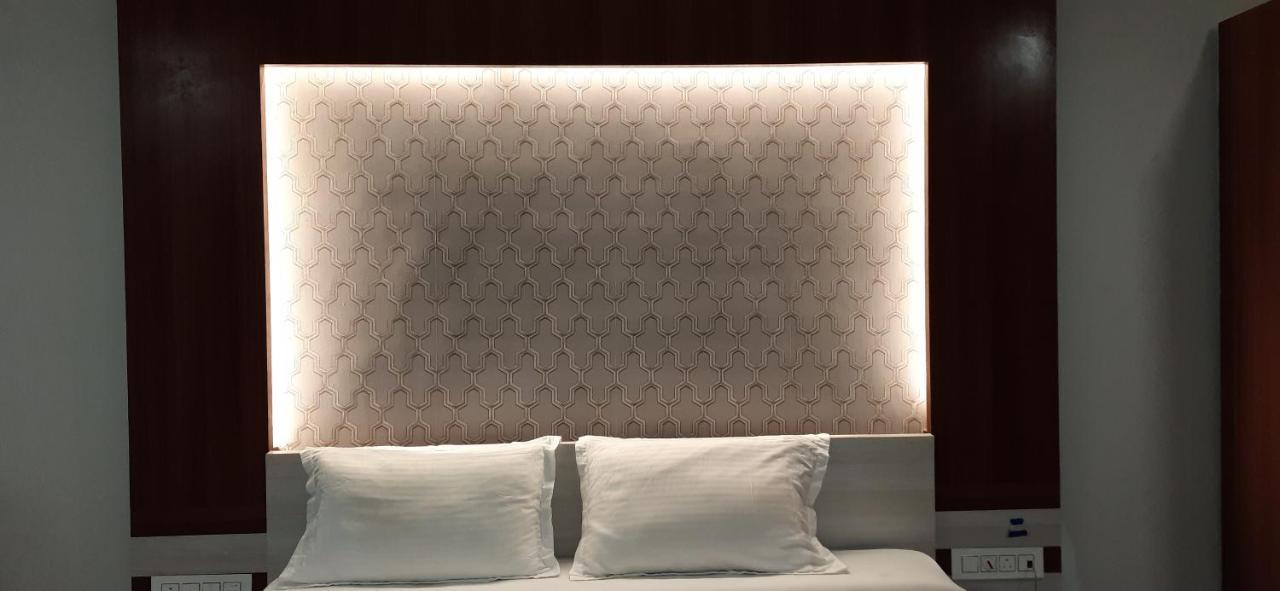 Hotel Narendra Plaza Balasore Eksteriør bilde